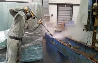 Гидроструйная очистка поверхности